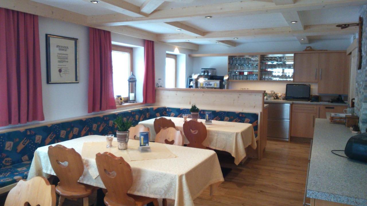 Gasthof Leiter'S Hoamatl Umhausen Extérieur photo